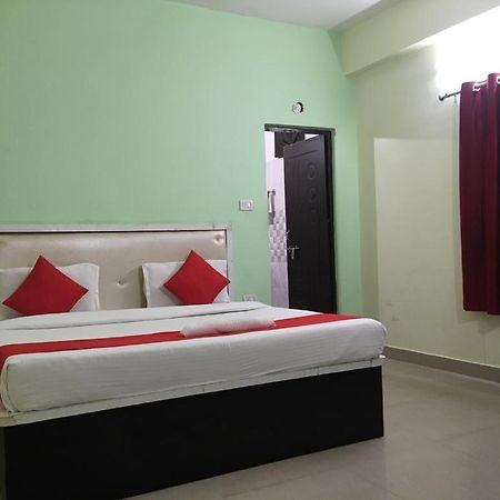 Hotel Yug Residency Varanasi Exterior photo