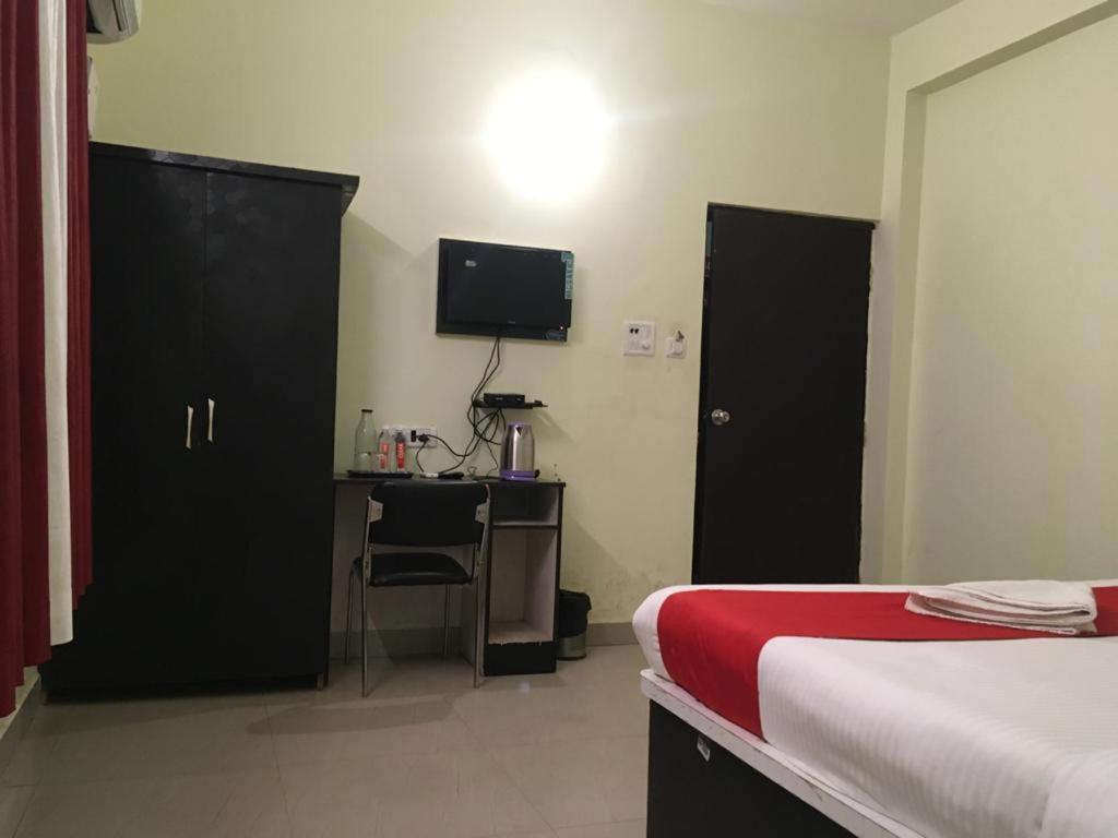 Hotel Yug Residency Varanasi Exterior photo